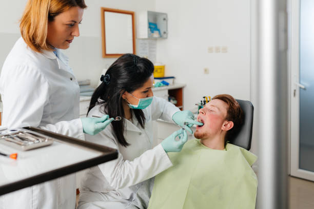 Best Urgent Tooth Repair  in Tonganoxie, KS